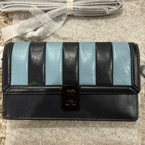 Coach Hutton Clutch With Colorblock Quilting 856 - Picture 6 of 14